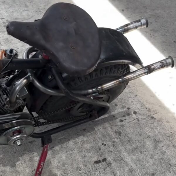 Dual Volts exhaust (Twin pipe)