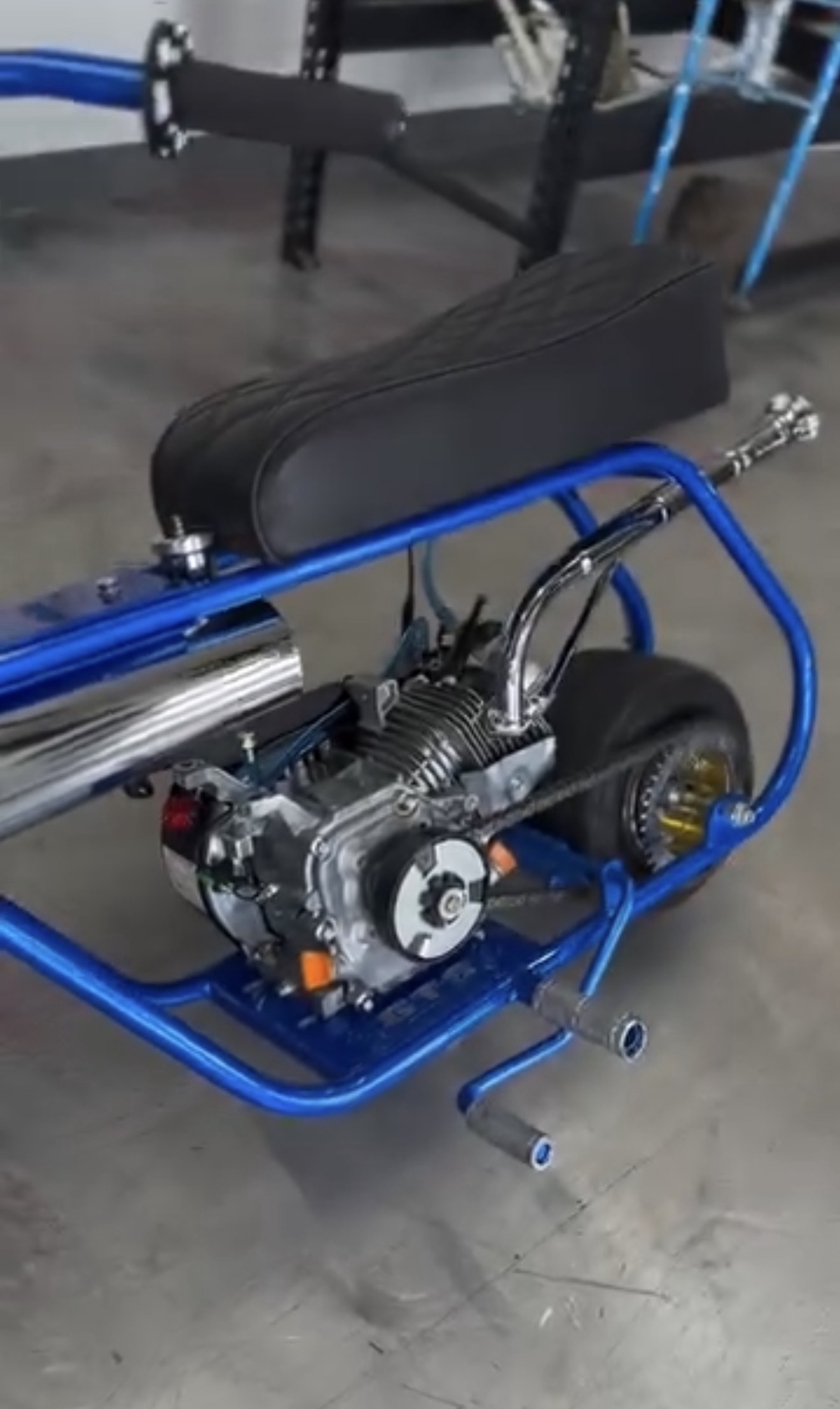 Volts Blue Street Mini Bike - Image 5